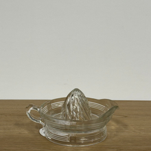 Load image into Gallery viewer, Vintage Lemon Juicer