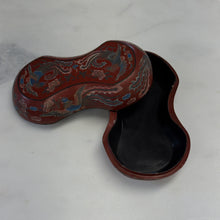 Load image into Gallery viewer, Vintage Chinese Red Lacquerware Box